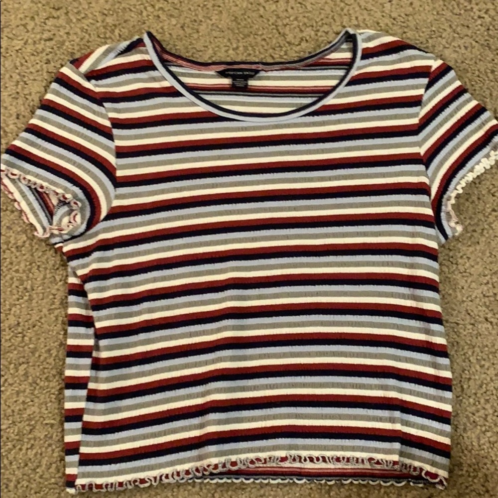 American Eagle top medium